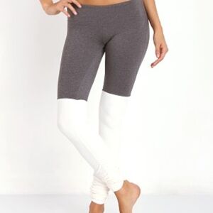 Alo Two-Tone Gray and White Leggings